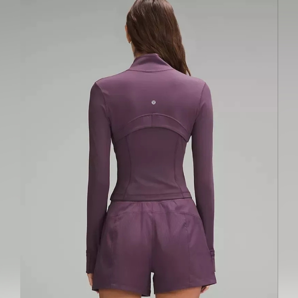 Lululemon wine colored cropped define like new 12